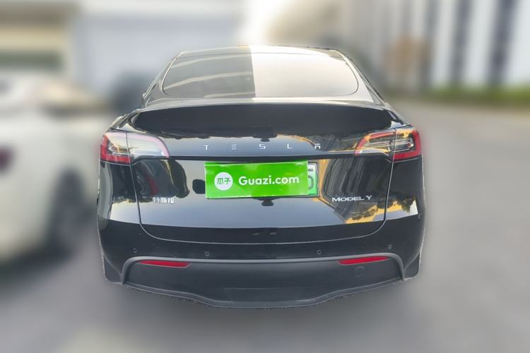 Used Tesla Model Y 2022 Rear-Wheel-Drive Version Exterior 4