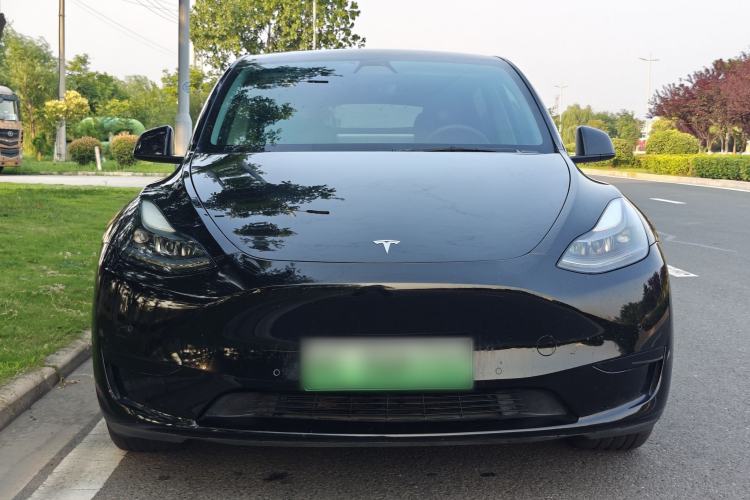 Used Tesla Model Y 2022 Rear-Wheel-Drive Version Exterior 4