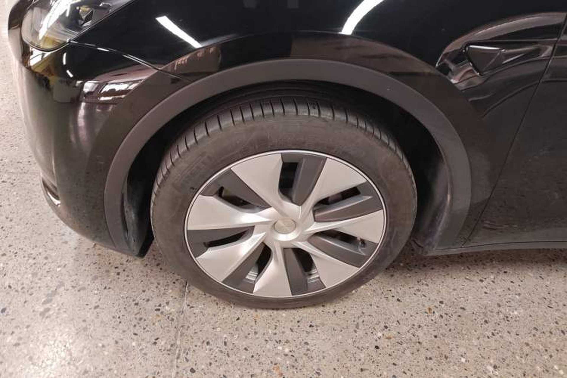 Used Tesla Model Y 2022 Rear-Wheel-Drive Version Exterior 4