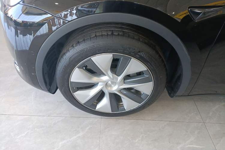 Used Tesla Model Y 2022 Revised Version Rear-Wheel Drive Exterior 4