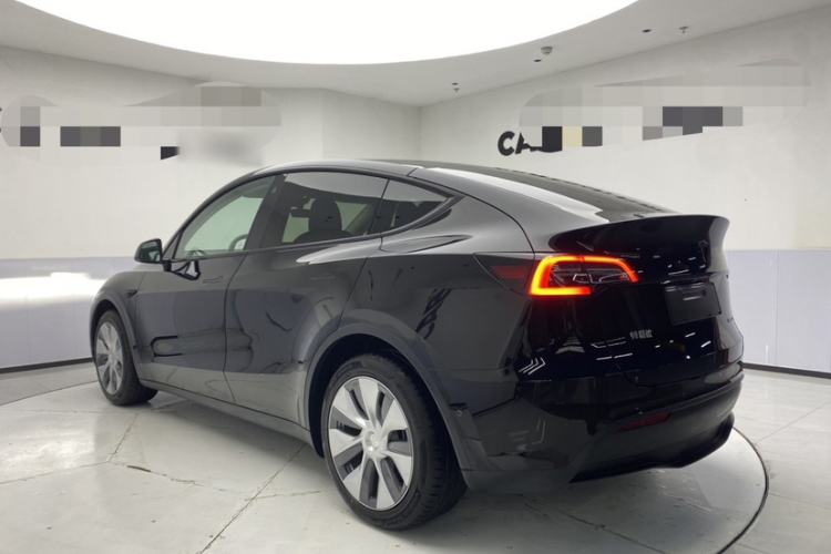 Used Tesla Model Y 2022 Rear-Wheel-Drive Version Exterior 4