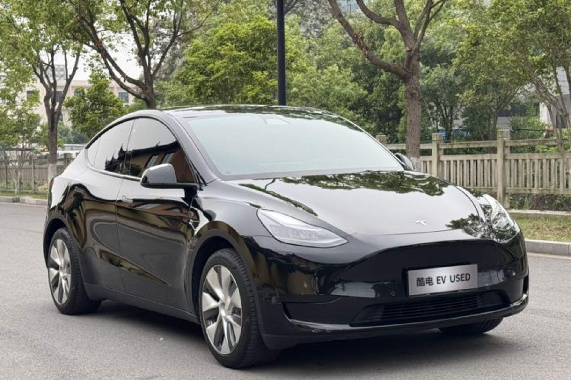 Used Tesla Model Y 2022 Rear-Wheel-Drive Version Exterior 4