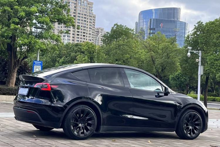 Used Tesla Model Y 2022 Revised Version Rear-Wheel Drive Exterior 4