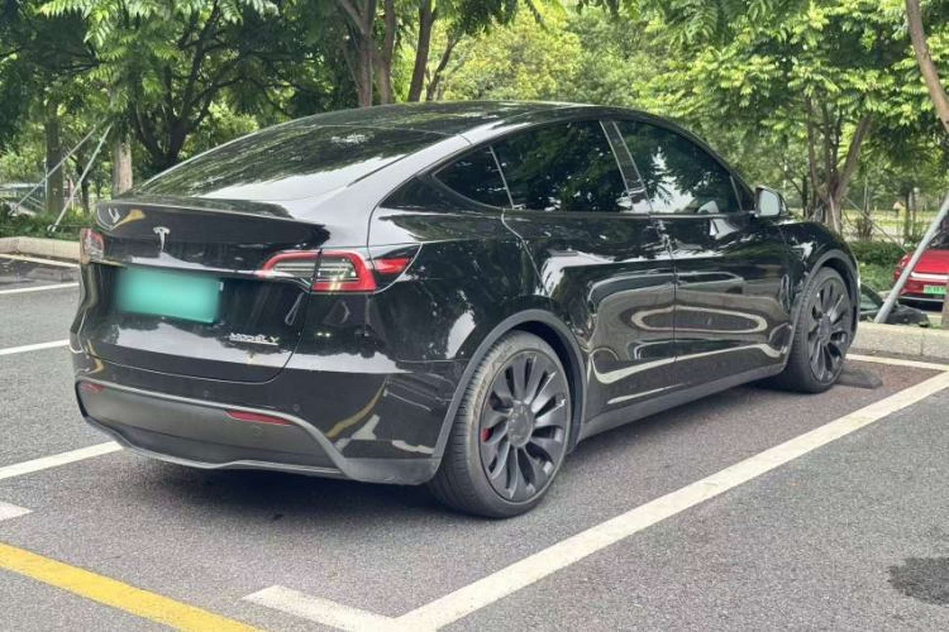 Used Tesla Model Y 2022 Performance High-Performance All-Wheel-Drive Version Exterior 4