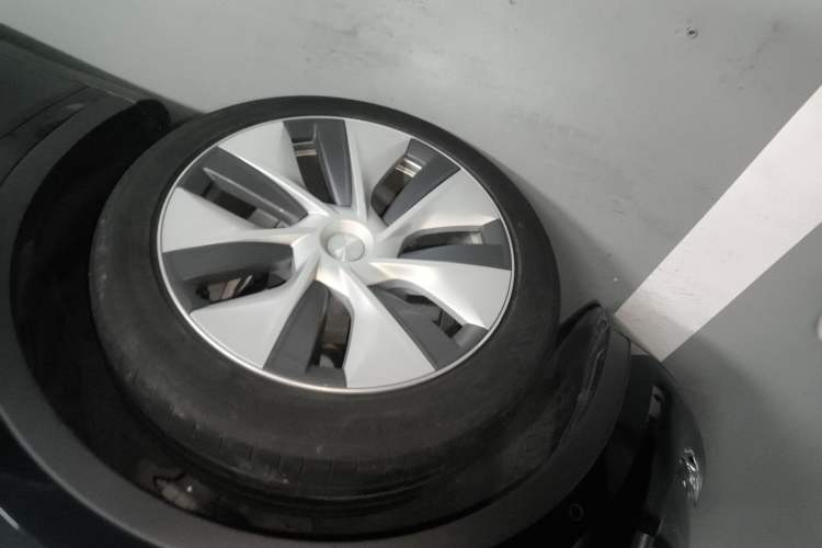 Used Tesla Model Y 2022 Revised Version Rear-Wheel Drive Exterior 4