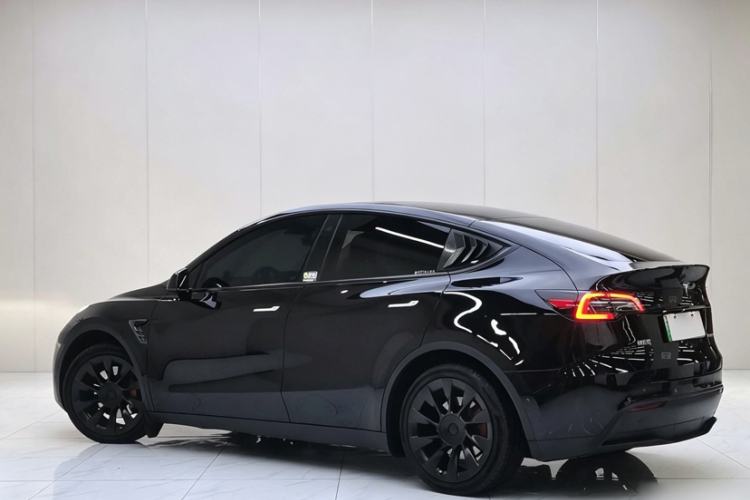 Used Tesla Model Y 2022 Rear-Wheel-Drive Version Exterior 4