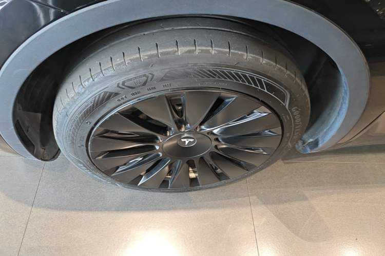 Used Tesla Model Y 2022 Revised Version Rear-Wheel Drive Exterior 4