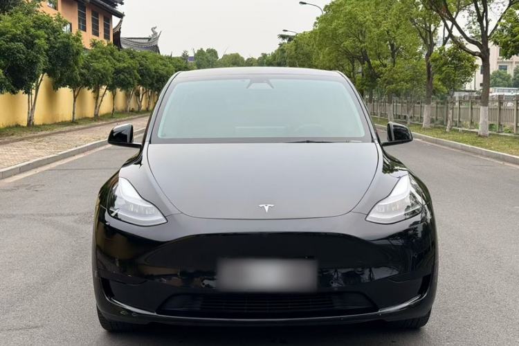 Used Tesla Model Y 2022 Rear-Wheel-Drive Version Exterior 4