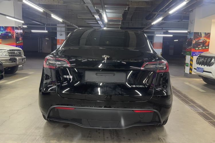 Used Tesla Model Y 2022 Rear-Wheel-Drive Version Exterior 4