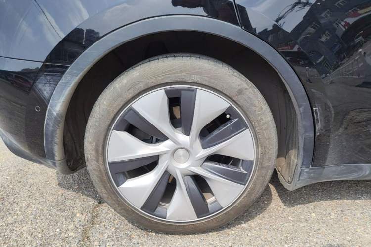 Used Tesla Model Y 2022 Revised Version Rear-Wheel Drive Exterior 5