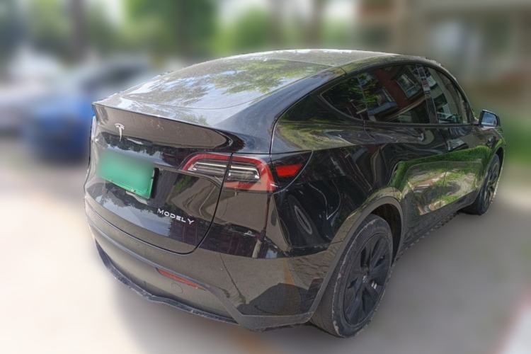 Used Tesla Model Y 2022 Long-Range All-Wheel-Drive Version Exterior 5