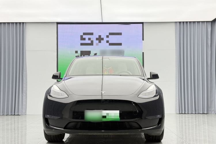 Used Tesla Model Y 2022 Long-Range All-Wheel-Drive Version Exterior 5