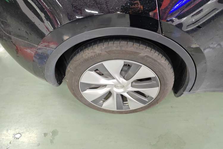 Used Tesla Model Y 2022 Rear-Wheel-Drive Version Exterior 5
