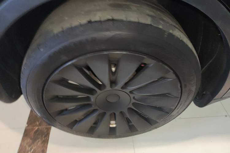 Used Tesla Model Y 2022 Revised Version Rear-Wheel Drive Exterior 5