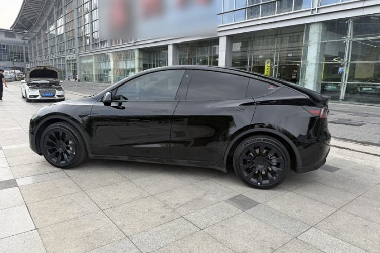 Used Tesla Model Y 2022 Rear-Wheel-Drive Version Exterior 5