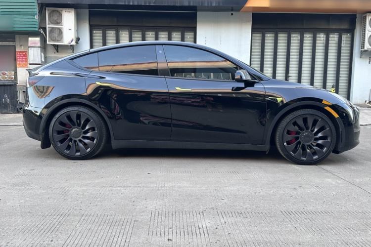 Used Tesla Model Y 2022 Performance High-Performance All-Wheel-Drive Version Exterior 5