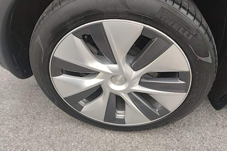 Used Tesla Model Y 2022 Revised Version Rear-Wheel Drive Exterior 5