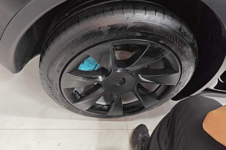 Used Tesla Model Y 2022 Revised Version Rear-Wheel Drive Exterior 5