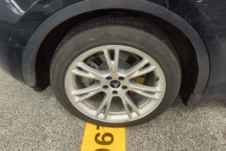 Used Tesla Model Y 2022 Rear-Wheel-Drive Version Exterior 5