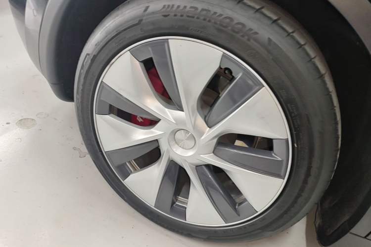 Used Tesla Model Y 2022 Revised Version Rear-Wheel Drive Exterior 5