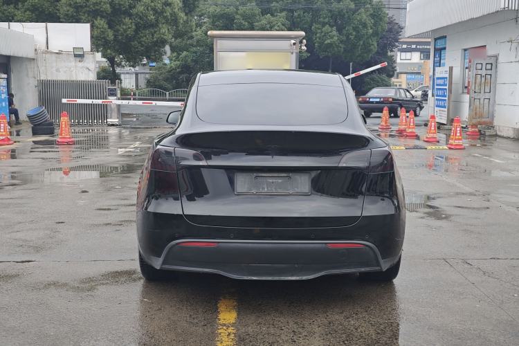 Used Tesla Model Y 2022 Rear-Wheel-Drive Version Exterior 5