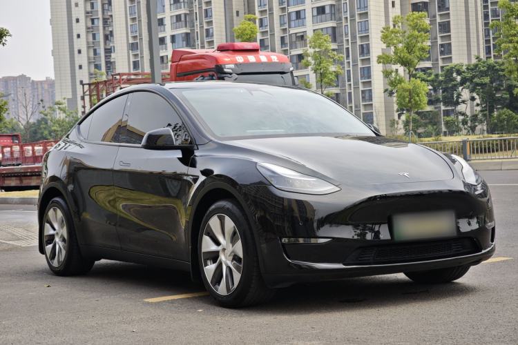 Used Tesla Model Y 2022 Long-Range All-Wheel-Drive Version Exterior 6