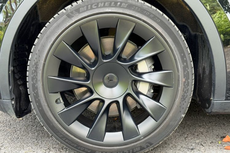 Used Tesla Model Y 2022 Revised Version Rear-Wheel Drive Exterior 6