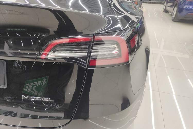 Used Tesla Model Y 2022 Rear-Wheel-Drive Version Exterior 6
