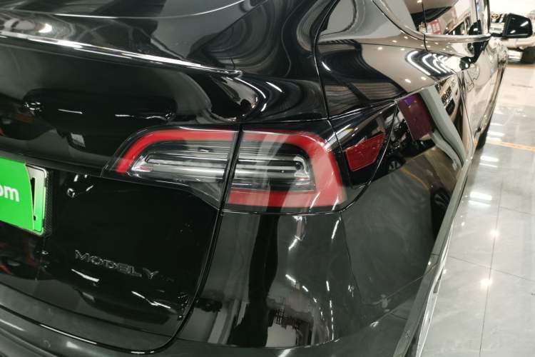 Used Tesla Model Y 2022 Rear-Wheel-Drive Version Exterior 6