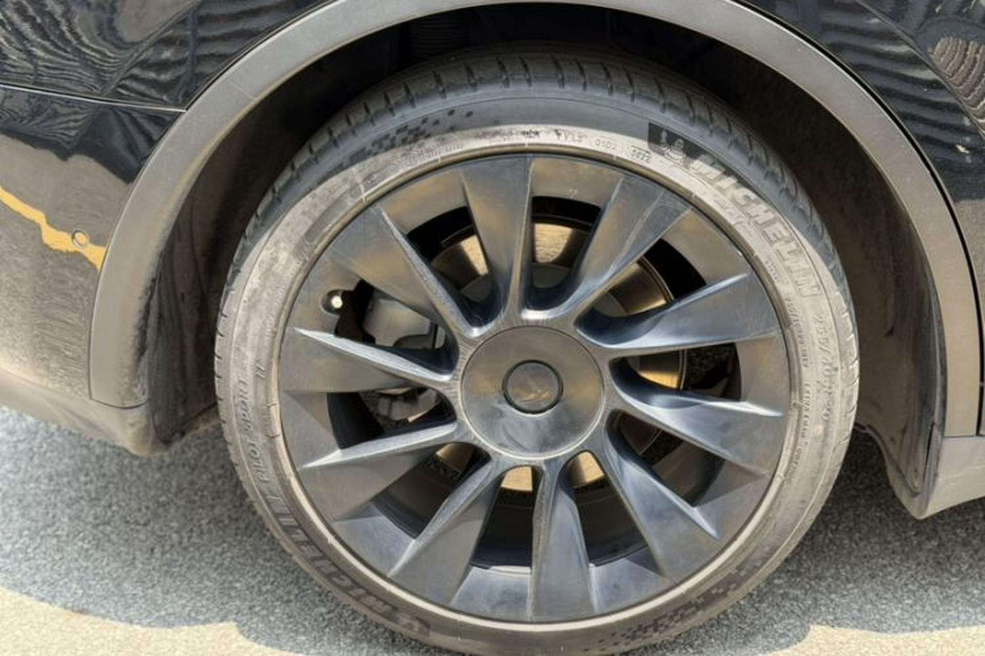 Used Tesla Model Y 2022 Rear-Wheel-Drive Version Exterior 6