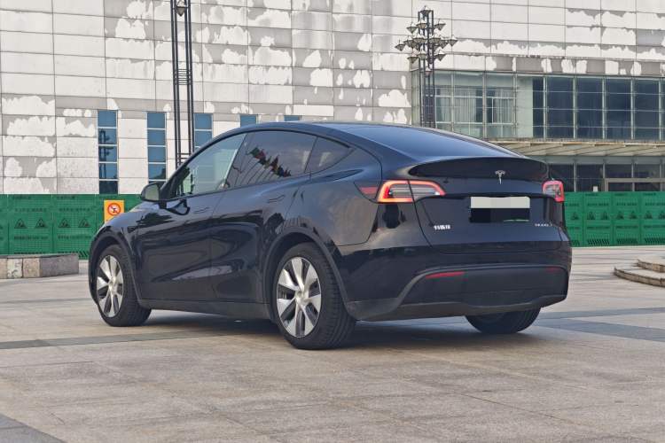 Used Tesla Model Y 2022 Revised Version Rear-Wheel Drive Exterior 6