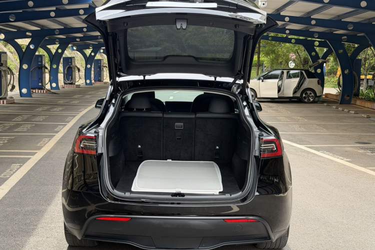 Used Tesla Model Y 2022 Revised Version Rear-Wheel Drive Exterior 7