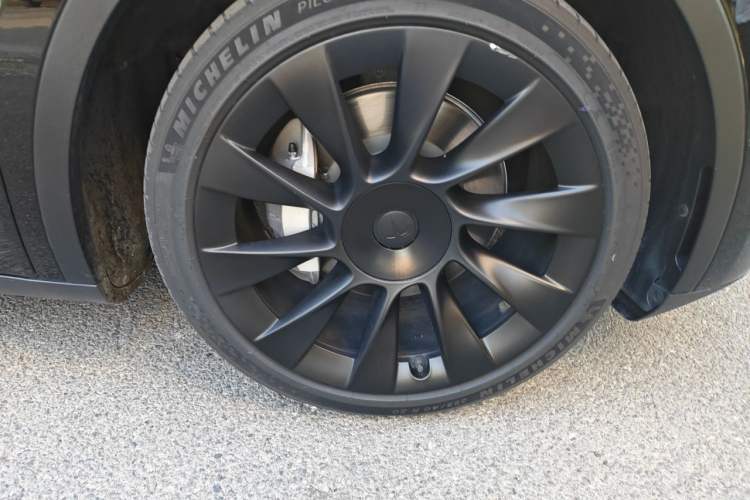 Used Tesla Model Y 2022 Rear-Wheel-Drive Version Exterior 7
