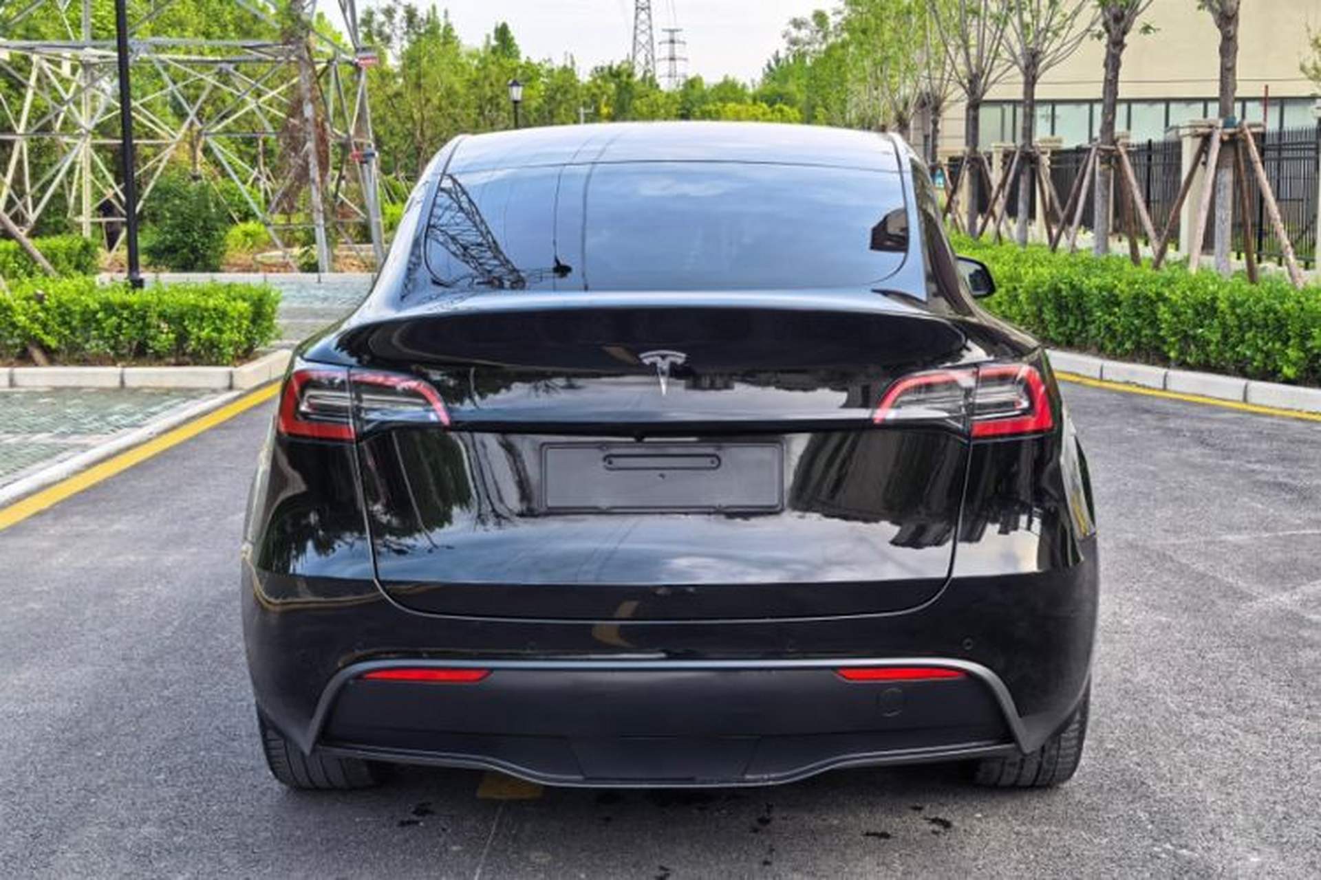 Used Tesla Model Y 2022 Rear-Wheel-Drive Version Exterior 7