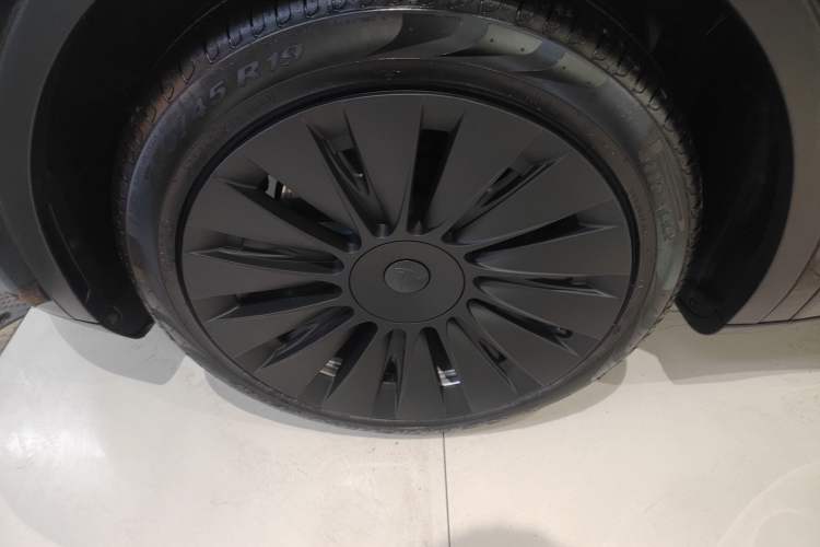 Used Tesla Model Y 2022 Revised Version Rear-Wheel Drive Exterior 7