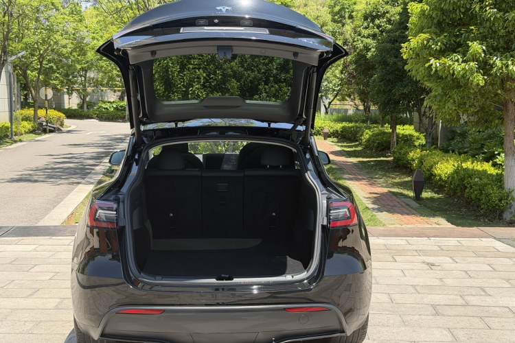 Used Tesla Model Y 2022 Rear-Wheel-Drive Version Exterior 7