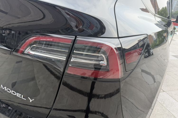 Used Tesla Model Y 2022 Rear-Wheel-Drive Version Exterior 7