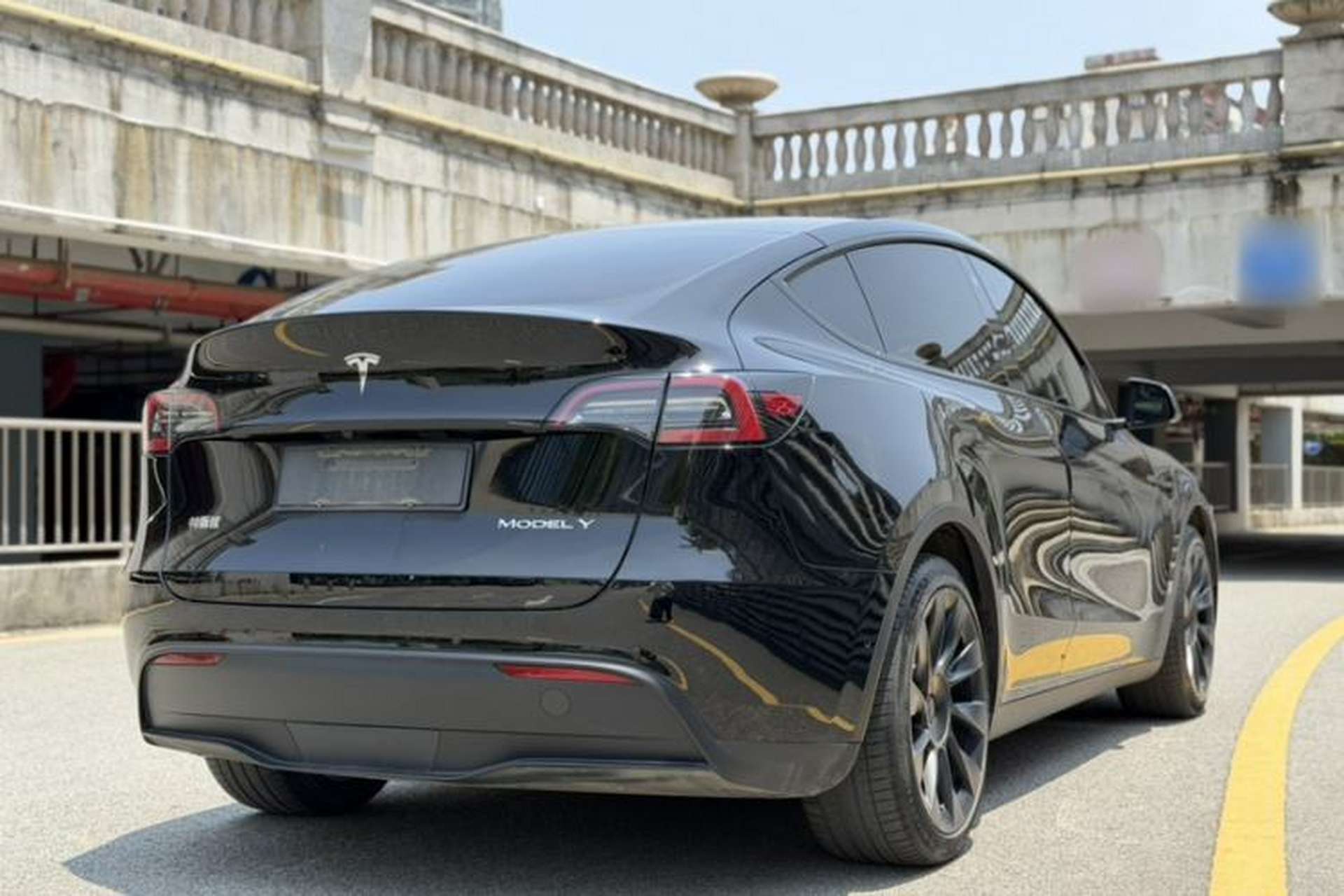 Used Tesla Model Y 2022 Rear-Wheel-Drive Version Exterior 7