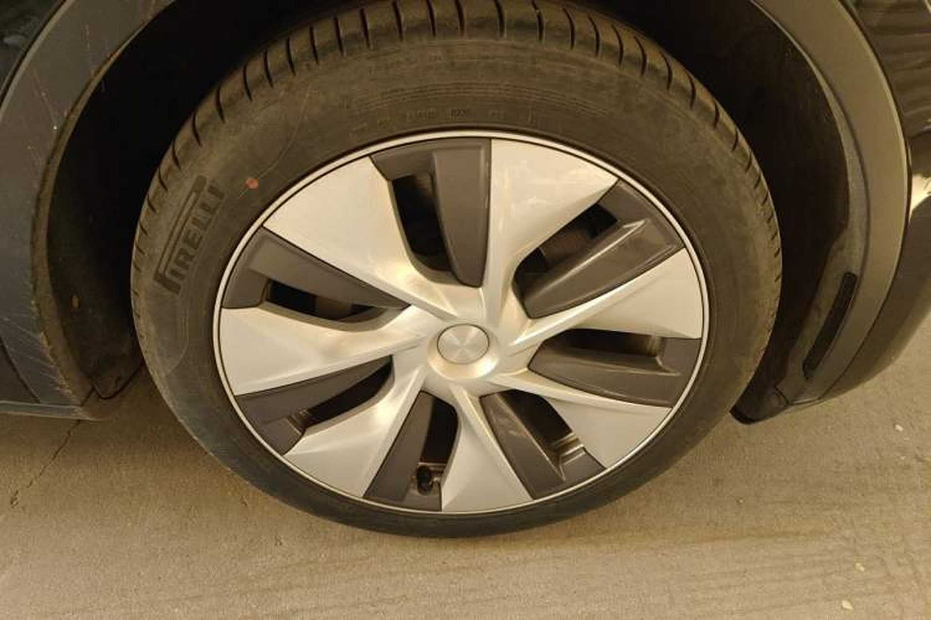 Used Tesla Model Y 2022 Rear-Wheel-Drive Version Exterior 7
