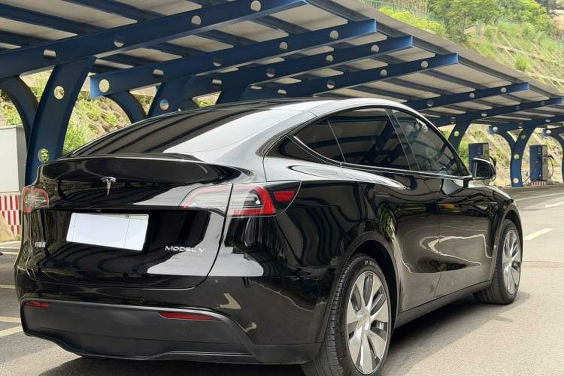 Used Tesla Model Y 2022 Revised Version Rear-Wheel Drive Exterior 8