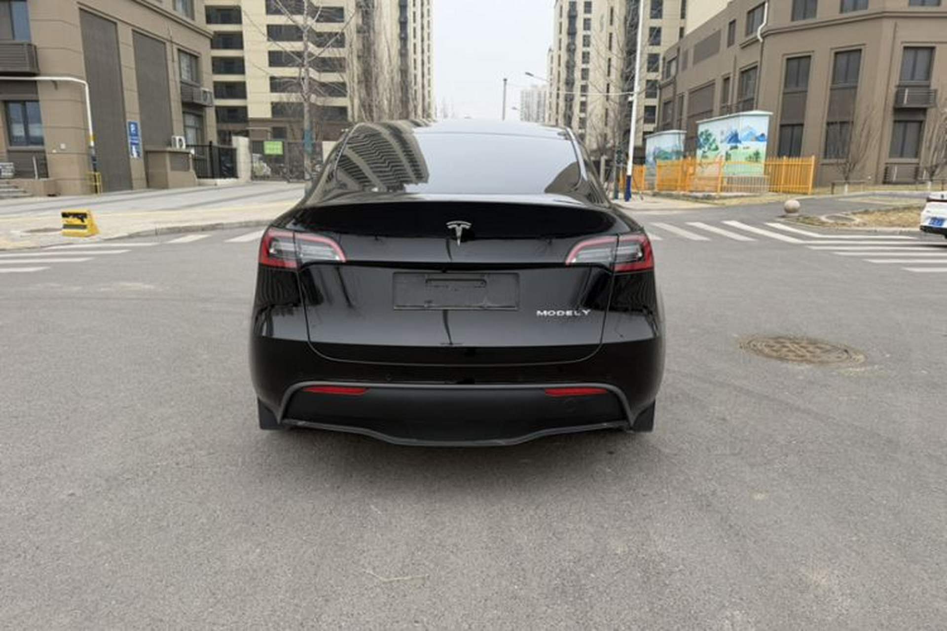 Used Tesla Model Y 2022 Rear-Wheel-Drive Version Exterior 8