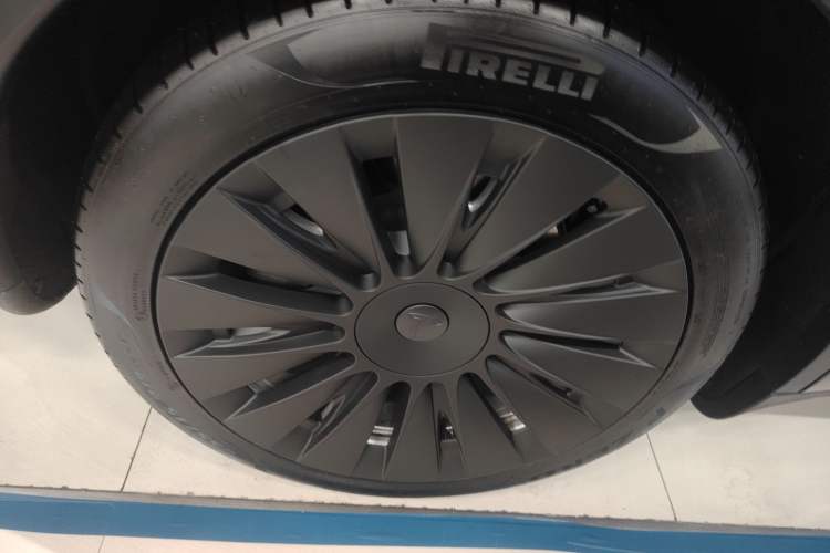 Used Tesla Model Y 2022 Revised Version Rear-Wheel Drive Exterior 8