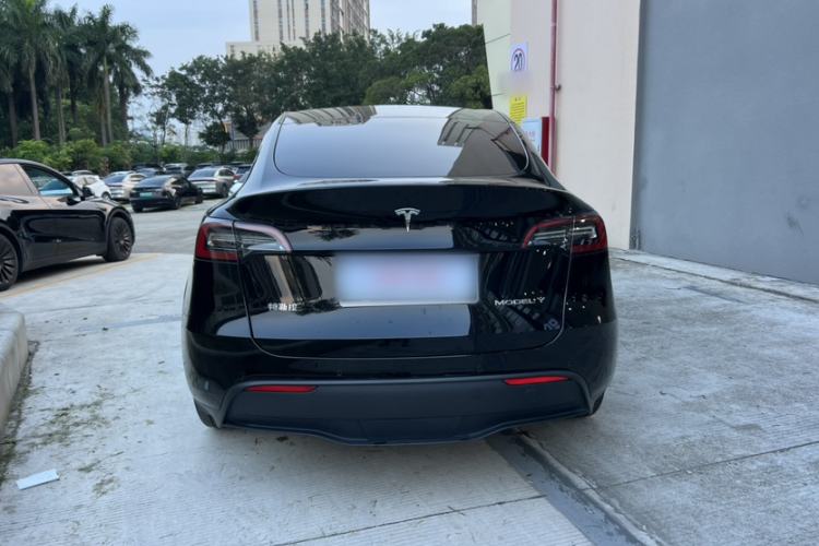 Used Tesla Model Y 2022 Rear-Wheel-Drive Version Exterior 8
