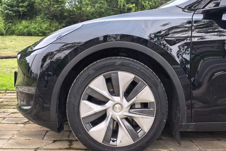 Used Tesla Model Y 2022 Revised Version Long-Range All-Wheel Drive Exterior 8