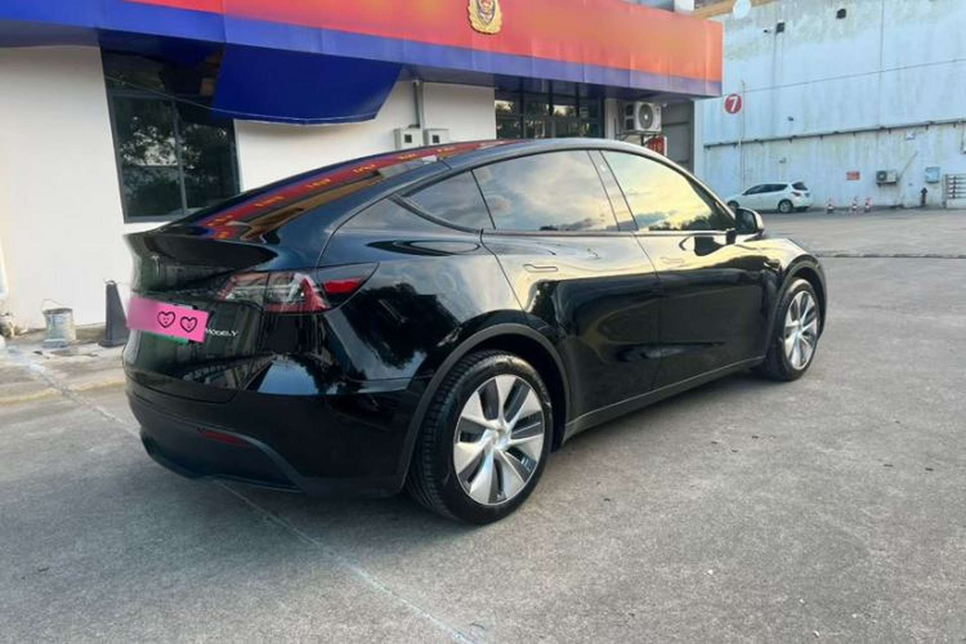 Used Tesla Model Y 2022 Revised Version Rear-Wheel Drive Exterior 8