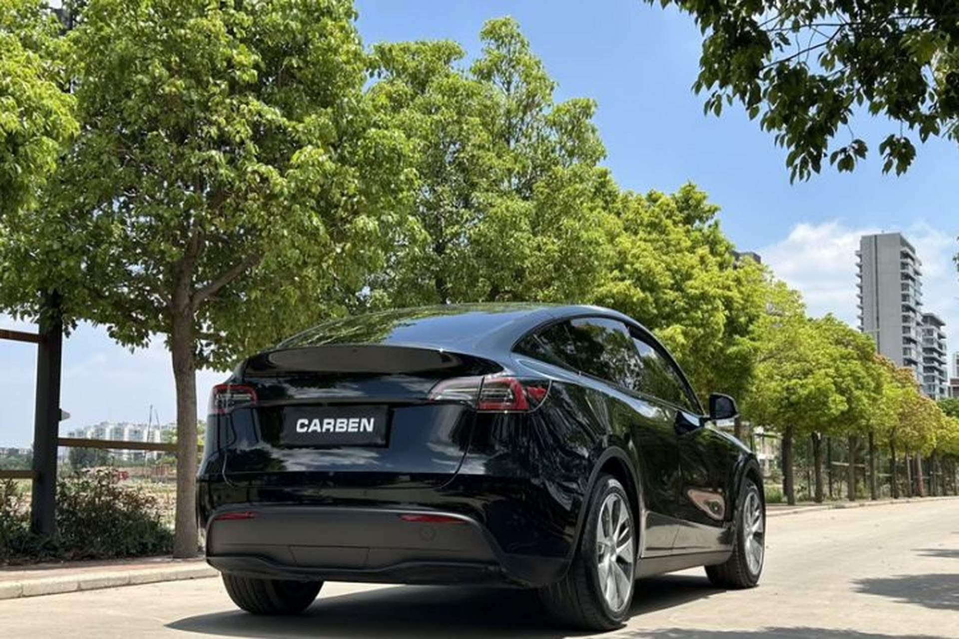 Used Tesla Model Y 2022 Long-Range All-Wheel-Drive Version Exterior 8