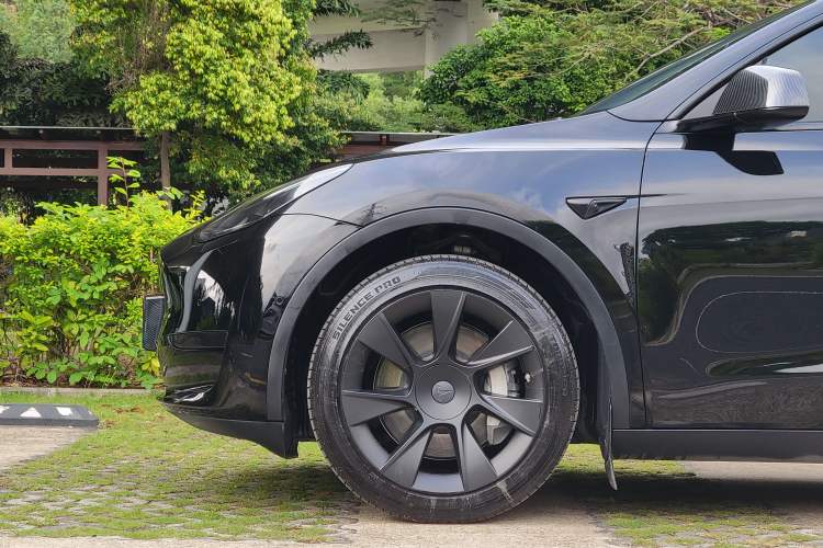 Used Tesla Model Y 2022 Revised Version Rear-Wheel Drive Exterior 8