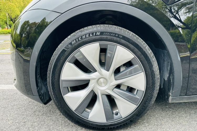 Used Tesla Model Y 2022 Revised Version Rear-Wheel Drive Exterior 9