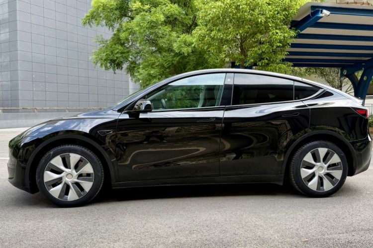Used Tesla Model Y 2022 Rear-Wheel-Drive Version Exterior 9