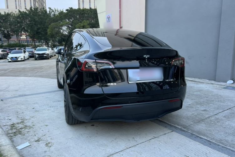 Used Tesla Model Y 2022 Rear-Wheel-Drive Version Exterior 9
